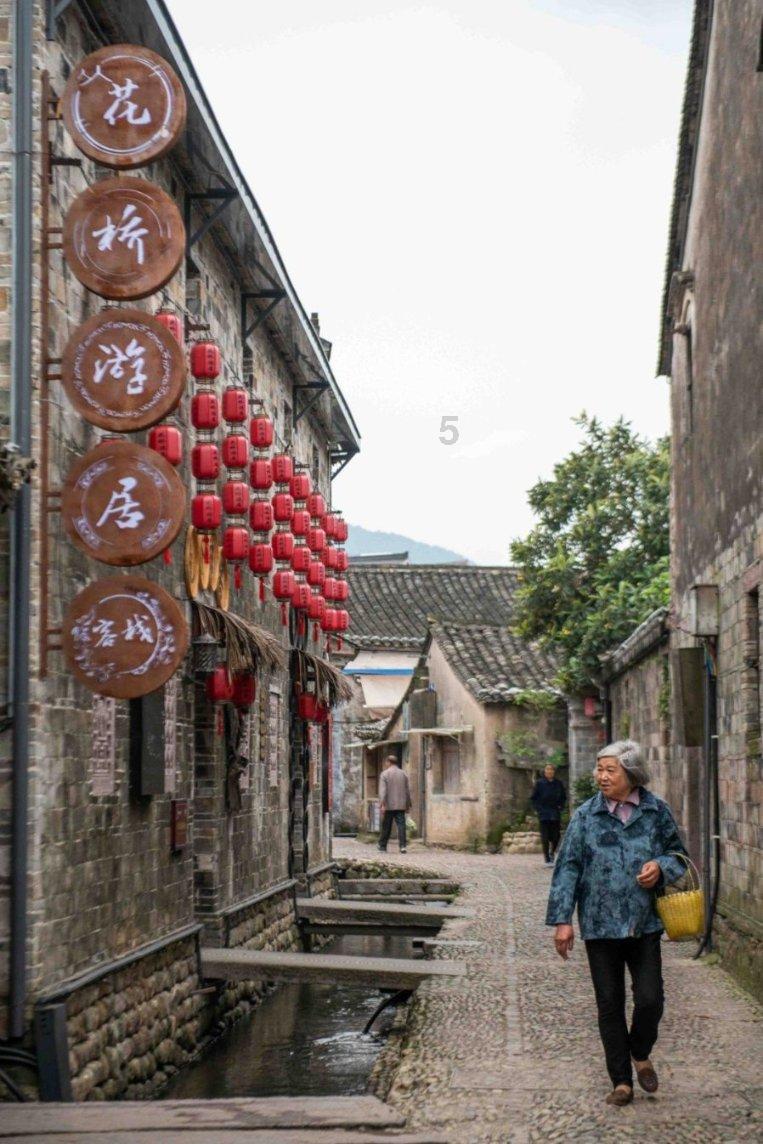 赤焰独家：新余火灾事故之后，记者首次拍到内部惨状